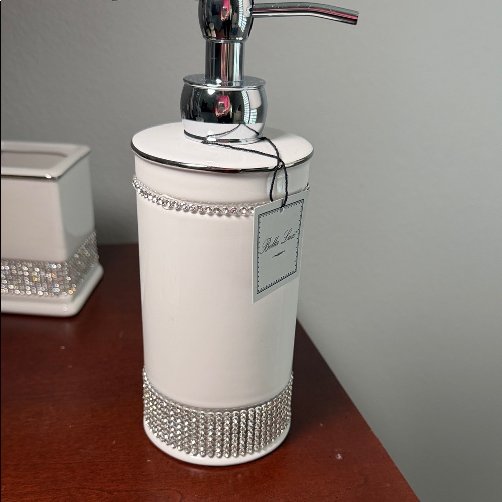 New Bella Luxx White and Silver Soap Dispenser with rhinestones